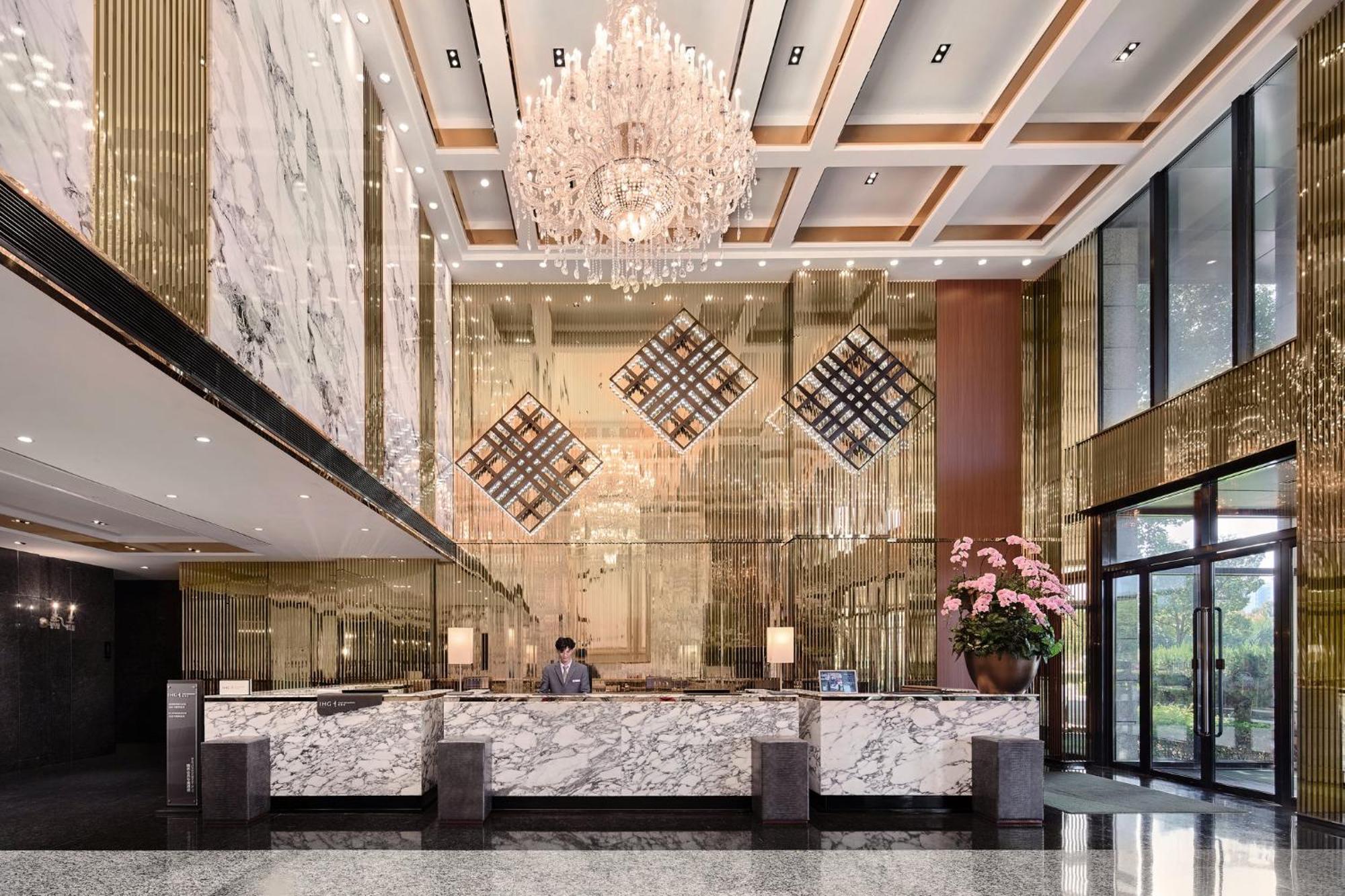 Crowne Plaza Shanghai Jinshan By Ihg المظهر الخارجي الصورة